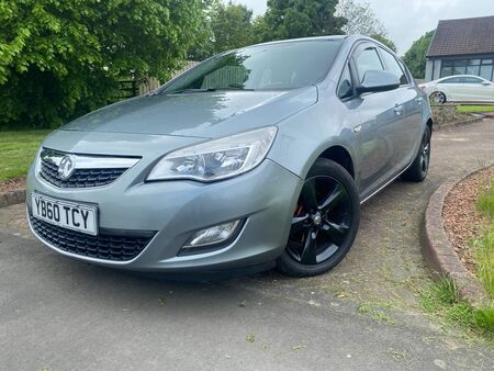 VAUXHALL ASTRA 1.6 16v Exclusiv Euro 5 5dr