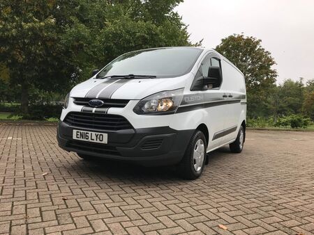 FORD TRANSIT CUSTOM 2.2 TDCi 270 L1 H2 5dr